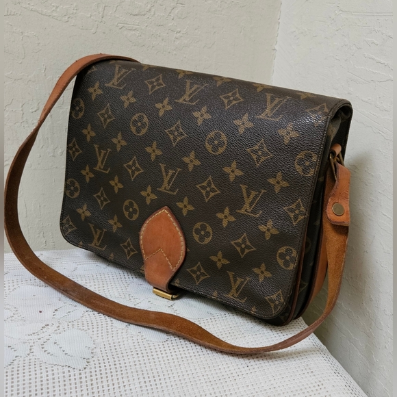 AUTHENTIC LOUIS VUITTON Cartouchiere GM Monogram Shoulder Bag - Picture 2 of 16
